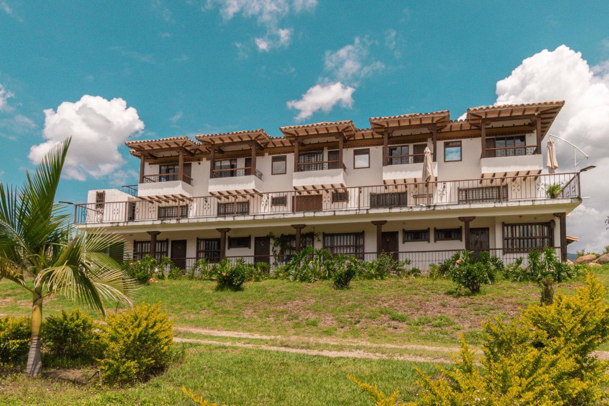 Artemisa Hotel Santa Sofía Exterior photo
