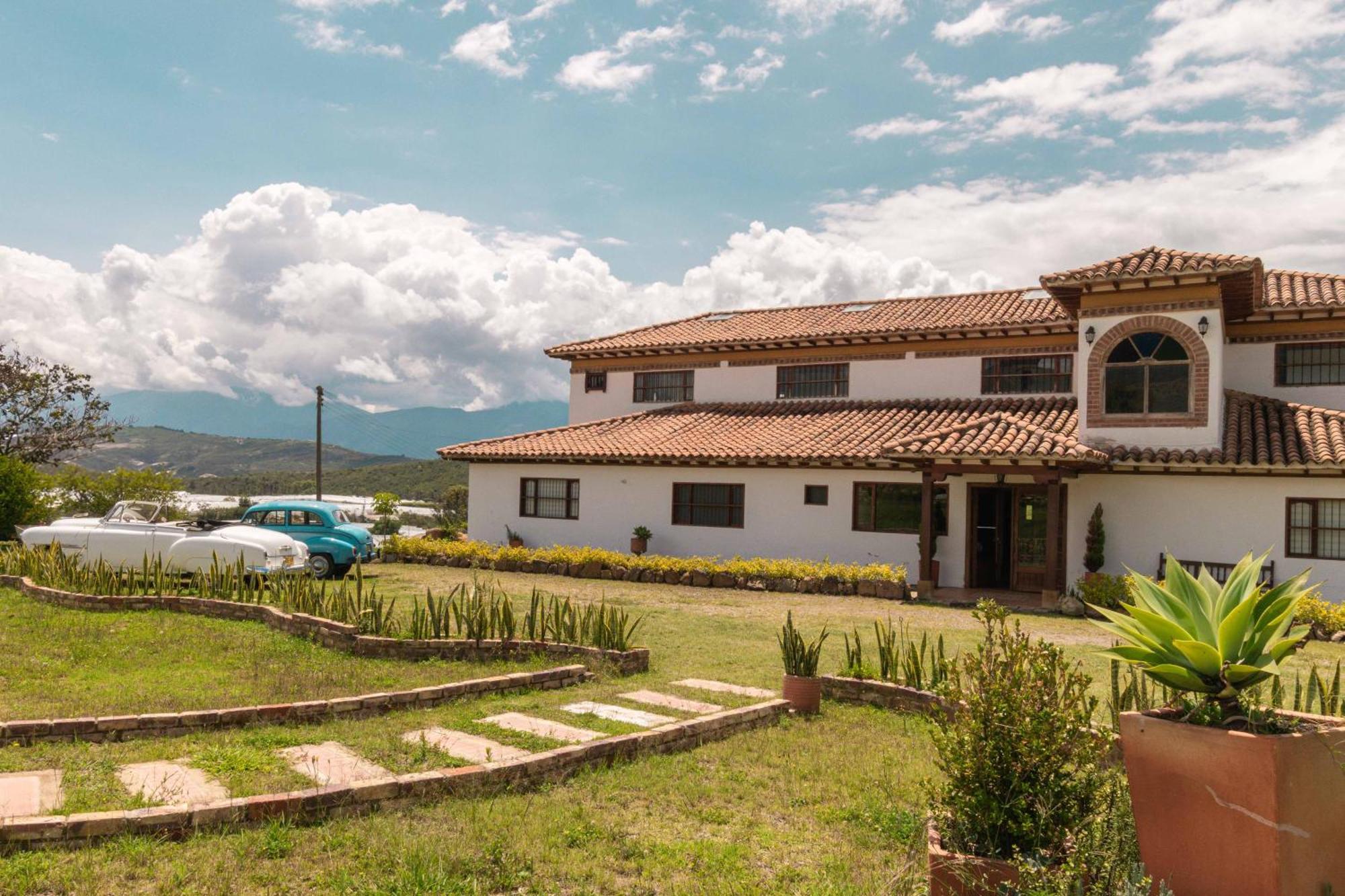 Artemisa Hotel Santa Sofía Exterior photo